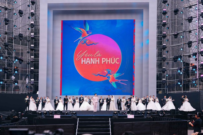 Những khoảnh khắc đẹp của lễ cưới tập thể trong Ngày hội Việt Nam hạnh phúc 2025 - Ảnh 2.