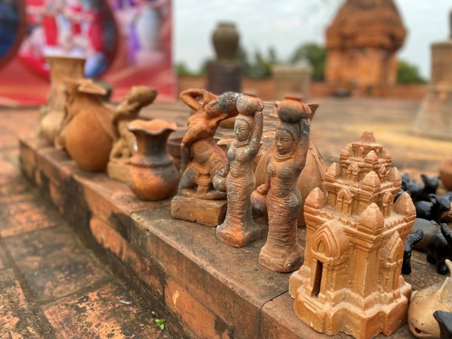 Khánh Hòa: Phát triển du lịch văn hóa góp phần nâng cao sinh kế cho cộng đồng - Ảnh 1.