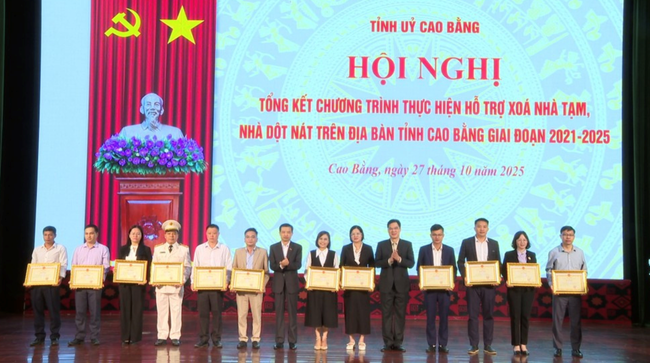 Cao Bằng: Xóa nhà tạm, nhà dột nát góp phần giúp các gia đình khó khăn an cư lập nghiệp - Ảnh 3.