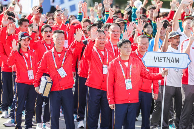 Đoàn Thể thao Việt Nam dự Lễ thượng cờ SEA Games 33 - Ảnh 1.