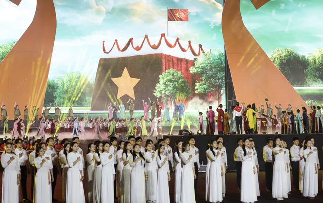 Người "gieo mầm" sáng tạo cho nghệ thuật múa Việt Nam - Ảnh 2. Người "gieo mầm" sáng tạo cho nghệ thuật múa Việt Nam - Ảnh 2.