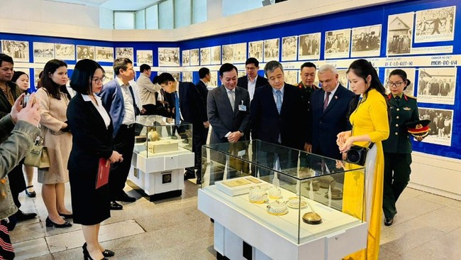 Điểm báo hoạt động ngành Văn hóa, Thể thao và Du lịch ngày 9/12/2025 - Ảnh 1. Điểm báo hoạt động ngành Văn hóa, Thể thao và Du lịch ngày 9/12/2025 - Ảnh 1.