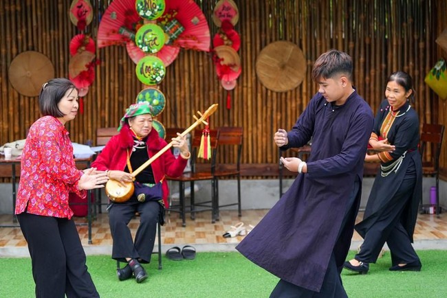 Thái Nguyên: Bảo tồn phát huy giá trị văn hóa phi vật thể dân ca, dân vũ dân tộc Tày, Nùng xã Võ Nhai tạo sinh kế bền vững cho người dân - Ảnh 3. Thái Nguyên: Bảo tồn phát huy giá trị văn hóa phi vật thể dân ca, dân vũ dân tộc Tày, Nùng xã Võ Nhai tạo sinh kế bền vững cho người dân - Ảnh 3.