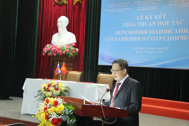 Trường Cán bộ Quản lý Văn hóa, Thể thao và Du lịch ký kết hợp tác với 2 trường của Liên bang Nga - Ảnh 3.