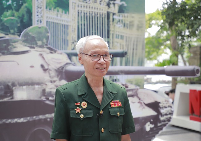 Những nhân chứng lịch sử kể về cuộc Tổng tiến công và nổi dậy Mùa xuân năm 1975 - Ảnh 2. Những nhân chứng lịch sử kể về cuộc Tổng tiến công và nổi dậy Mùa xuân năm 1975 - Ảnh 2.