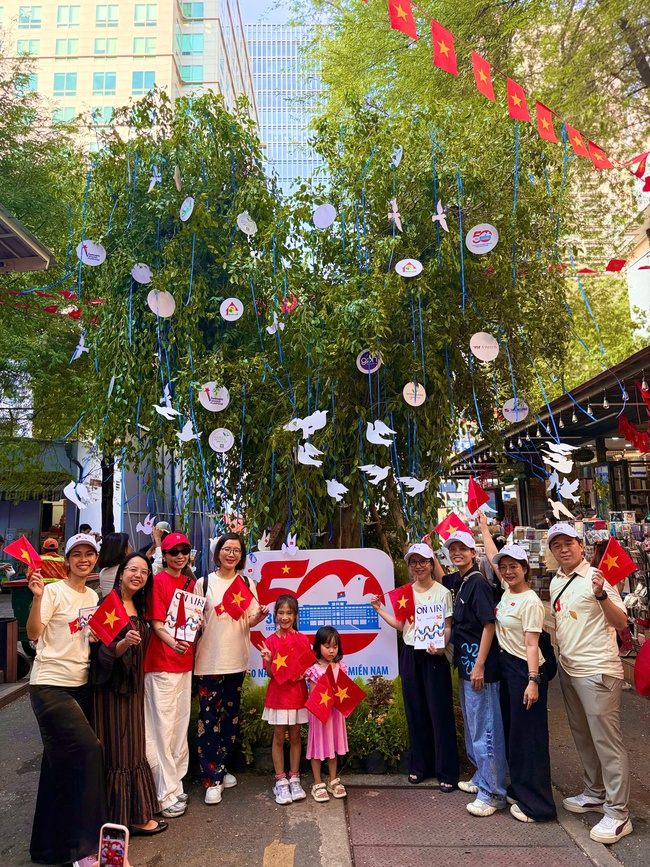 Những cánh thư Hòa Bình nhắn gửi thông điệp về một thế giới tốt đẹp hơn - Ảnh 6. Những cánh thư Hòa Bình nhắn gửi thông điệp về một thế giới tốt đẹp hơn - Ảnh 6.