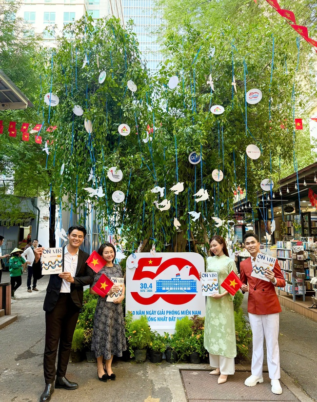 Những cánh thư Hòa Bình nhắn gửi thông điệp về một thế giới tốt đẹp hơn - Ảnh 3. Những cánh thư Hòa Bình nhắn gửi thông điệp về một thế giới tốt đẹp hơn - Ảnh 3.