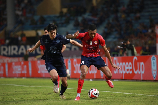 Bất phân thắng bại trước Buriram United, Công an Hà Nội hướng tới trận chung kết lượt về trên đất Thái Lan - Ảnh 1. Bất phân thắng bại trước Buriram United, Công an Hà Nội hướng tới trận chung kết lượt về trên đất Thái Lan - Ảnh 1.