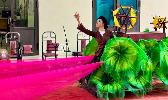 &quot;Quê Thanh nhớ Bác&quot; - Những đóa sen thơm ngát dâng Người - Ảnh 2.