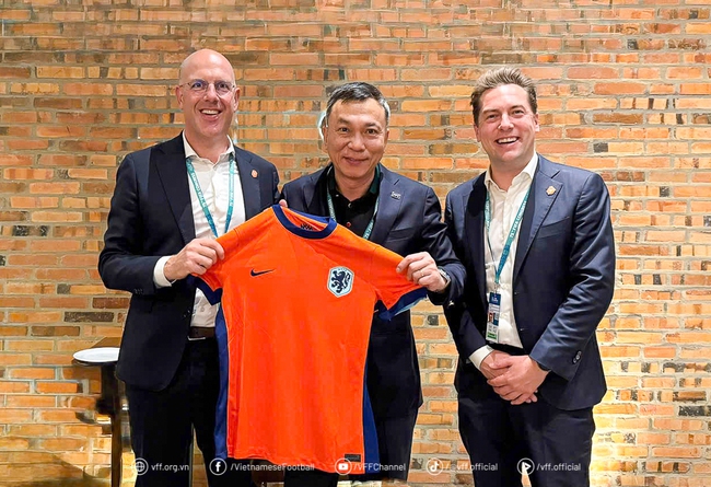 Đoàn đại biểu Liên đoàn Bóng đá Việt Nam tham dự Đại hội lần thứ 75 của FIFA - Ảnh 1. Đoàn đại biểu Liên đoàn Bóng đá Việt Nam tham dự Đại hội lần thứ 75 của FIFA - Ảnh 1.
