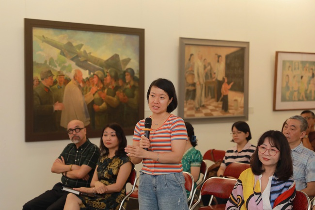 Ra mắt cuốn sách "Hồ Chí Minh trong nghệ thuật tạo hình” - Ảnh 3. Ra mắt cuốn sách "Hồ Chí Minh trong nghệ thuật tạo hình” - Ảnh 3.