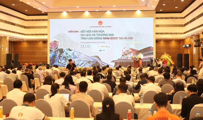 Thúc đẩy hợp tác phát triển ba lĩnh vực trụ cột văn hóa, du lịch và thương mại tỉnh Lâm Đồng - Ảnh 7. Thúc đẩy hợp tác phát triển ba lĩnh vực trụ cột văn hóa, du lịch và thương mại tỉnh Lâm Đồng - Ảnh 7.