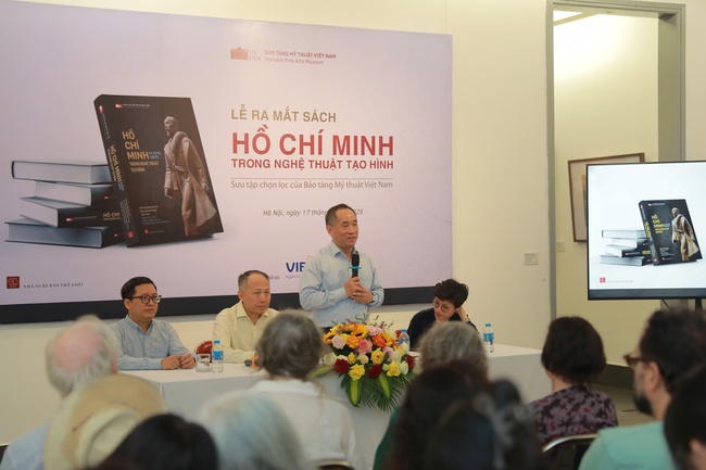 Ra mắt cuốn sách "Hồ Chí Minh trong nghệ thuật tạo hình” - Ảnh 1. Ra mắt cuốn sách "Hồ Chí Minh trong nghệ thuật tạo hình” - Ảnh 1.
