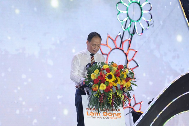 Ấn tượng chương trình nghệ thuật Một thoáng Lâm Đồng tại Hà Nội - Ảnh 1. Ấn tượng chương trình nghệ thuật Một thoáng Lâm Đồng tại Hà Nội - Ảnh 1.