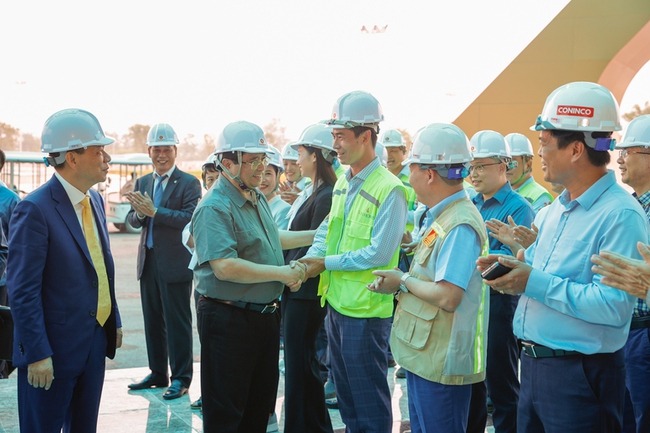 Xây dựng Trung tâm Hội trợ Triển lãm Quốc gia xứng tầm truyền thống văn hóa – lịch sử và sự phát triển của đất nước - Ảnh 3. Xây dựng Trung tâm Hội trợ Triển lãm Quốc gia xứng tầm truyền thống văn hóa – lịch sử và sự phát triển của đất nước - Ảnh 3.