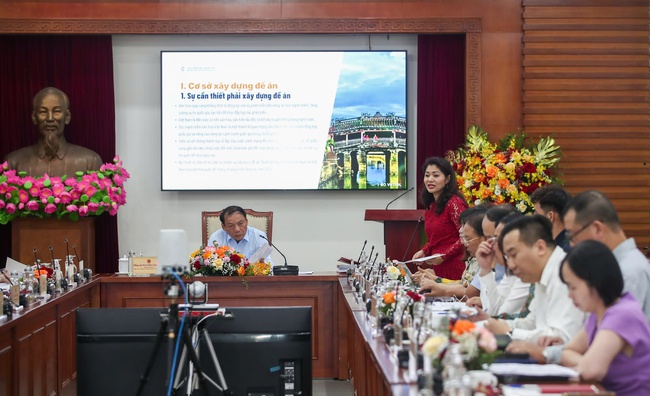 Bộ trưởng Nguyễn Văn Hùng chủ trì hội thảo toàn quốc về Đề án "Quốc tế hóa văn hóa Việt Nam và Việt Nam hóa văn hóa quốc tế" - Ảnh 4. Bộ trưởng Nguyễn Văn Hùng chủ trì hội thảo toàn quốc về Đề án "Quốc tế hóa văn hóa Việt Nam và Việt Nam hóa văn hóa quốc tế" - Ảnh 4.