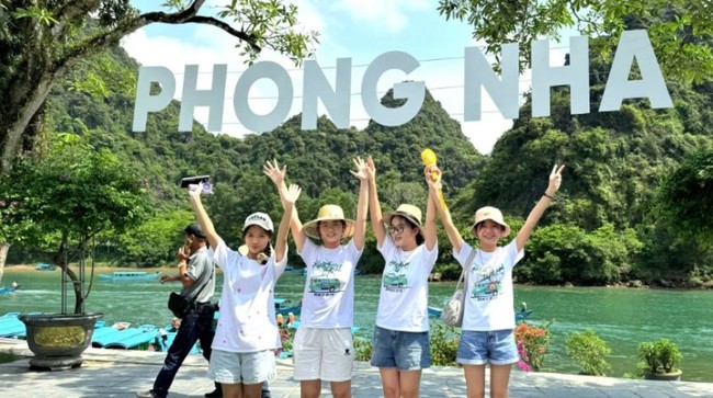Nhiều sự kiện, chương trình sôi động, hấp dẫn trong Tuần “Du lịch Quảng Bình 2025” - Ảnh 1. Nhiều sự kiện, chương trình sôi động, hấp dẫn trong Tuần “Du lịch Quảng Bình 2025” - Ảnh 1.