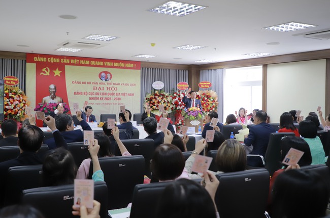 Đại hội Đảng bộ Cục Du lịch Quốc gia Việt Nam nhiệm kỳ 2025-2030 - Ảnh 10. Đại hội Đảng bộ Cục Du lịch Quốc gia Việt Nam nhiệm kỳ 2025-2030 - Ảnh 10.