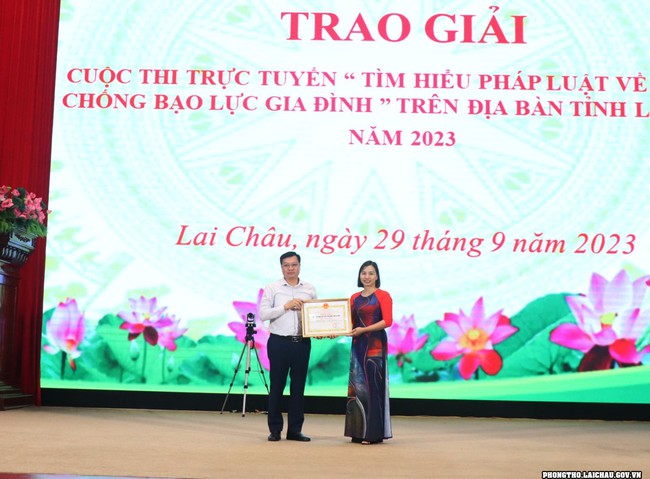 Lai Châu: Đẩy mạnh công tác phòng, chống bạo lực gia đình với nhiều hoạt động thiết thực, hiệu quả - Ảnh 1. Lai Châu: Đẩy mạnh công tác phòng, chống bạo lực gia đình với nhiều hoạt động thiết thực, hiệu quả - Ảnh 1.