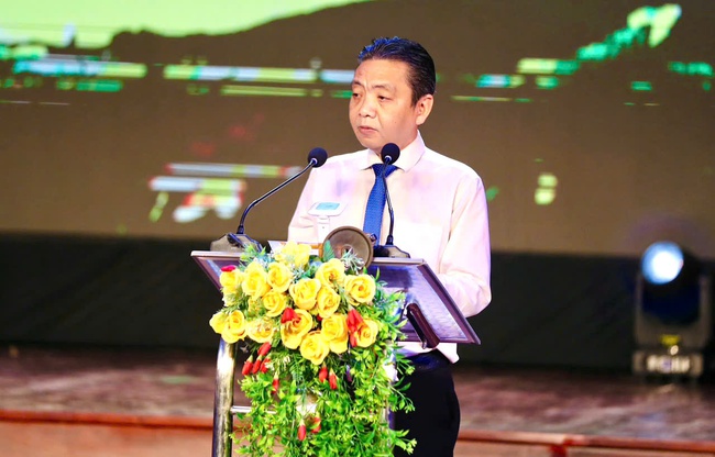 Giao lưu HSSV dân tộc thiểu số tiêu biểu năm 2025: Lan toả khát vọng vươn lên, gìn giữ bản sắc dân tộc Việt Nam - Ảnh 3. Giao lưu HSSV dân tộc thiểu số tiêu biểu năm 2025: Lan toả khát vọng vươn lên, gìn giữ bản sắc dân tộc Việt Nam - Ảnh 3.