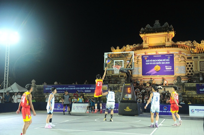 Khởi tranh Giải vô địch bóng rổ 3x3 U20 và U23 Quốc gia 2025 - Ảnh 2. Khởi tranh Giải vô địch bóng rổ 3x3 U20 và U23 Quốc gia 2025 - Ảnh 2.