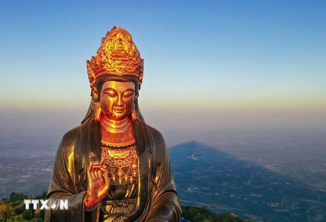 Đại lễ Vesak 2025: Giới thiệu chuỗi tour du lịch tâm linh đặc sắc đến du khách - Ảnh 1. Đại lễ Vesak 2025: Giới thiệu chuỗi tour du lịch tâm linh đặc sắc đến du khách - Ảnh 1.