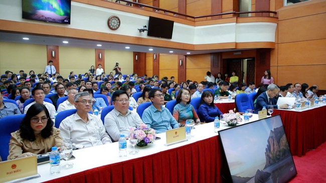 Phát triển văn hóa đọc là sứ mệnh chung của toàn xã hội - Ảnh 2. Phát triển văn hóa đọc là sứ mệnh chung của toàn xã hội - Ảnh 2.