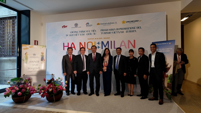 Khởi động chuỗi chương trình "Năm Du lịch quốc gia - Huế 2025" tại 3 thành phố châu Âu - Ảnh 1. Khởi động chuỗi chương trình "Năm Du lịch quốc gia - Huế 2025" tại 3 thành phố châu Âu - Ảnh 1.