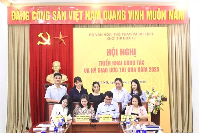 Khối thi đua 19 ký kết giao ước thi đua năm 2025 - Ảnh 1. Khối thi đua 19 ký kết giao ước thi đua năm 2025 - Ảnh 1.