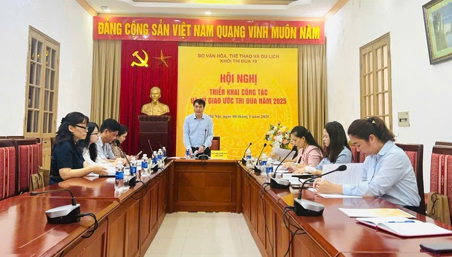 Khối thi đua 19 ký kết giao ước thi đua năm 2025 - Ảnh 2. Khối thi đua 19 ký kết giao ước thi đua năm 2025 - Ảnh 2.