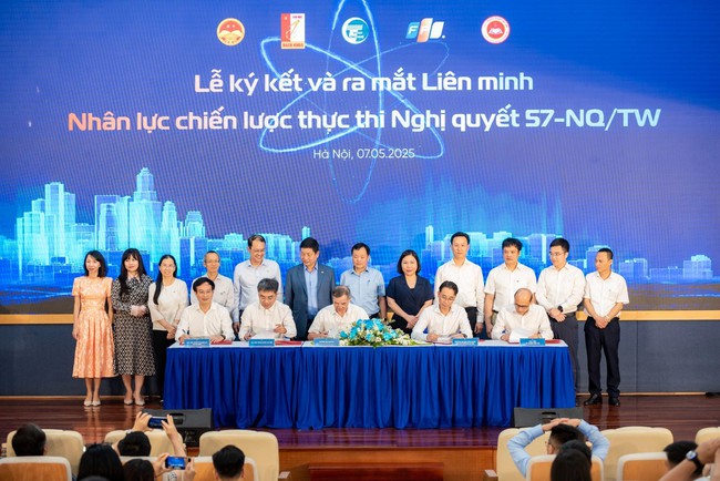Hiến kế xây dựng nguồn nhân lực chiến lược thực thi Nghị quyết 57-NQ/TW - Ảnh 3. Hiến kế xây dựng nguồn nhân lực chiến lược thực thi Nghị quyết 57-NQ/TW - Ảnh 3.