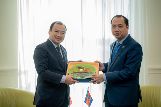 Hợp tác thông tin Việt Nam – Campuchia: Từ hiểu biết truyền thống đến kiến tạo tương lai - Ảnh 6. Hợp tác thông tin Việt Nam – Campuchia: Từ hiểu biết truyền thống đến kiến tạo tương lai - Ảnh 6.