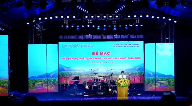 Hội diễn Nghệ thuật quần chúng "Ca khúc Cách mạng" toàn quốc năm 2025: Các địa phương xây dựng chương trình hoàng tránh, mang tính chuyên nghiệp cao - Ảnh 2. Hội diễn Nghệ thuật quần chúng "Ca khúc Cách mạng" toàn quốc năm 2025: Các địa phương xây dựng chương trình hoàng tránh, mang tính chuyên nghiệp cao - Ảnh 2.