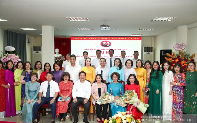 Đại hội Đảng bộ Viện Văn hóa, nghệ thuật, thể thao và du lịch Việt Nam nhiệm kỳ 2025 - 2030 - Ảnh 8. Đại hội Đảng bộ Viện Văn hóa, nghệ thuật, thể thao và du lịch Việt Nam nhiệm kỳ 2025 - 2030 - Ảnh 8.