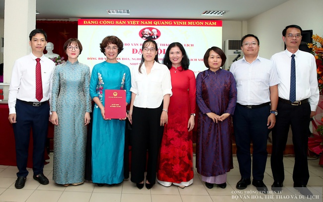 Đại hội Đảng bộ Viện Văn hóa, nghệ thuật, thể thao và du lịch Việt Nam nhiệm kỳ 2025 - 2030 - Ảnh 6. Đại hội Đảng bộ Viện Văn hóa, nghệ thuật, thể thao và du lịch Việt Nam nhiệm kỳ 2025 - 2030 - Ảnh 6.