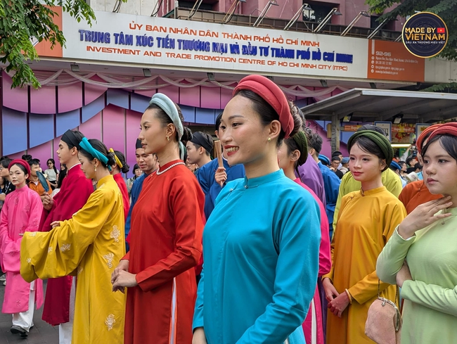 Made By Vietnam Day 2025: Vinh danh giá trị của nỗ lực kiến tạo thương hiệu Việt - Ảnh 1. Made By Vietnam Day 2025: Vinh danh giá trị của nỗ lực kiến tạo thương hiệu Việt - Ảnh 1.