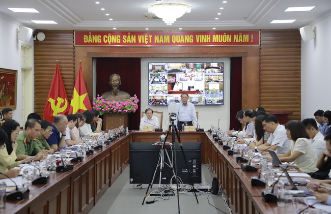 Bộ trưởng Nguyễn Văn Hùng chủ trì cuộc họp Ban Tổ chức Triển lãm thành tựu kinh tế - xã hội nhân kỷ niệm 80 năm Ngày Quốc khánh - Ảnh 1. Bộ trưởng Nguyễn Văn Hùng chủ trì cuộc họp Ban Tổ chức Triển lãm thành tựu kinh tế - xã hội nhân kỷ niệm 80 năm Ngày Quốc khánh - Ảnh 1.