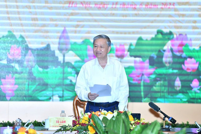 Tổng Bí thư Tô Lâm làm việc với Ban Tuyên giáo và Dân vận Trung ương - Ảnh 1. Tổng Bí thư Tô Lâm làm việc với Ban Tuyên giáo và Dân vận Trung ương - Ảnh 1.