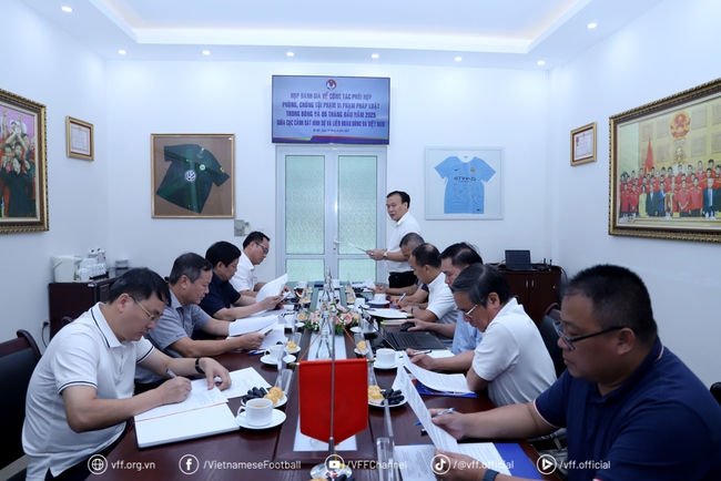 VFF và Cục Cảnh sát hình sự, Bộ Công an tăng cường công tác phòng chống tiêu cực trong bóng đá - Ảnh 1. VFF và Cục Cảnh sát hình sự, Bộ Công an tăng cường công tác phòng chống tiêu cực trong bóng đá - Ảnh 1.