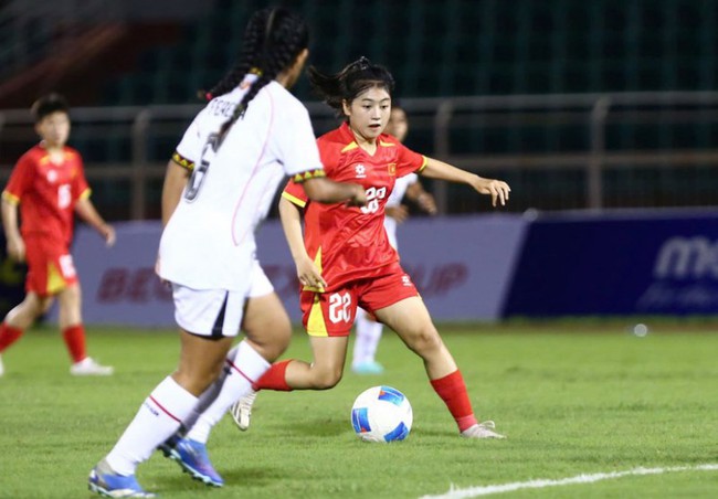 Việt Nam dẫn đầu bảng A tại Giải U19 nữ Đông Nam Á 2025 - Ảnh 1. Việt Nam dẫn đầu bảng A tại Giải U19 nữ Đông Nam Á 2025 - Ảnh 1.