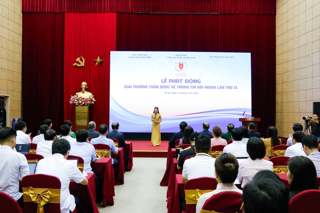 Giải thưởng toàn quốc về thông tin đối ngoại lần thứ XI: Thôi thúc mỗi người Việt trở thành một đại sứ, mang văn hóa và hình ảnh con người Việt Nam ra quốc tế - Ảnh 6. Giải thưởng toàn quốc về thông tin đối ngoại lần thứ XI: Thôi thúc mỗi người Việt trở thành một đại sứ, mang văn hóa và hình ảnh con người Việt Nam ra quốc tế - Ảnh 6.
