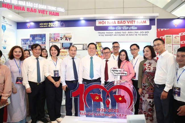 Hội Báo toàn quốc năm 2025: Tôn vinh những thành quả, đóng góp của những người làm báo cách mạng Việt Nam - Ảnh 5. Hội Báo toàn quốc năm 2025: Tôn vinh những thành quả, đóng góp của những người làm báo cách mạng Việt Nam - Ảnh 5.