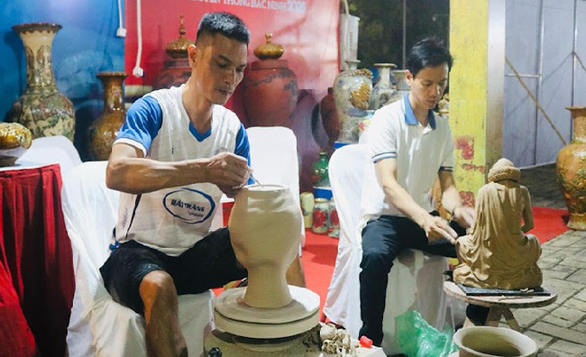 Khai mạc Tuần văn hóa, du lịch Gốm và Làng nghề truyền thống Bắc Ninh - Ảnh 2. Khai mạc Tuần văn hóa, du lịch Gốm và Làng nghề truyền thống Bắc Ninh - Ảnh 2.