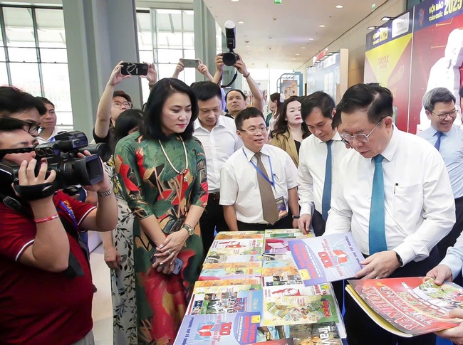 Hội Báo toàn quốc năm 2025: Tôn vinh những thành quả, đóng góp của những người làm báo cách mạng Việt Nam - Ảnh 5. Hội Báo toàn quốc năm 2025: Tôn vinh những thành quả, đóng góp của những người làm báo cách mạng Việt Nam - Ảnh 5.