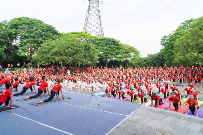 Tổ chức Lễ kỷ niệm 10 năm Ngày Quốc tế Yoga tại Hà Nội - Ảnh 1. Tổ chức Lễ kỷ niệm 10 năm Ngày Quốc tế Yoga tại Hà Nội - Ảnh 1.