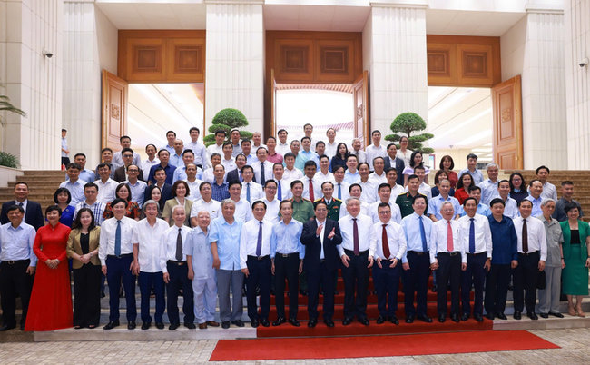 Thủ tướng yêu cầu xây dựng Nghị quyết của Chính phủ liên quan việc đặt hàng với báo chí - Ảnh 3. Thủ tướng yêu cầu xây dựng Nghị quyết của Chính phủ liên quan việc đặt hàng với báo chí - Ảnh 3.