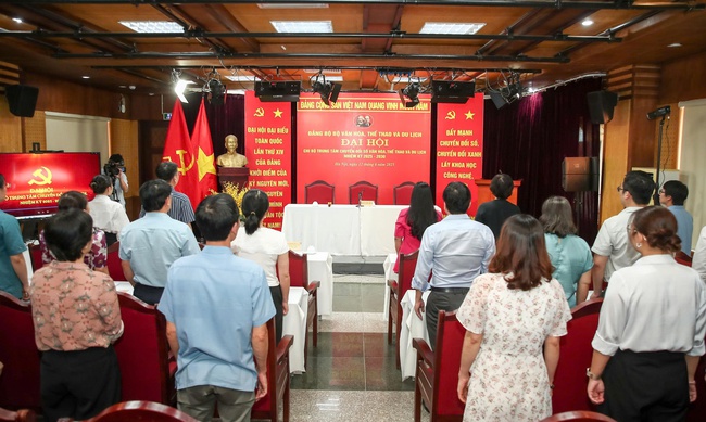 Đại hội Đảng bộ Bộ VHTTDL nhiệm kỳ 2025- 2030: Phát triển mạnh mẽ, toàn diện văn hóa, con người Việt Nam trong kỷ nguyên mới - Ảnh 5. Đại hội Đảng bộ Bộ VHTTDL nhiệm kỳ 2025- 2030: Phát triển mạnh mẽ, toàn diện văn hóa, con người Việt Nam trong kỷ nguyên mới - Ảnh 5.