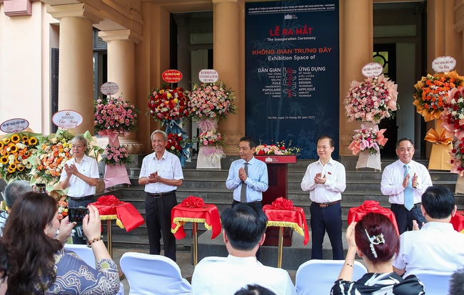 Ra mắt không gian trưng bày Mỹ thuật Ứng dụng và Mỹ thuật Dân gian - Ảnh 2.