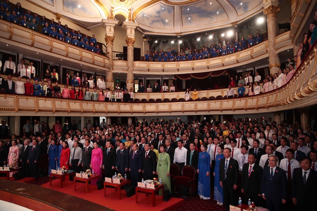 Bộ trưởng Nguyễn Văn Hùng: Đảng bộ Bộ VHTTDL luôn phải "giữ được nhịp" và tạo ra "nhịp mới" - Ảnh 2. Bộ trưởng Nguyễn Văn Hùng: Đảng bộ Bộ VHTTDL luôn phải "giữ được nhịp" và tạo ra "nhịp mới" - Ảnh 2.