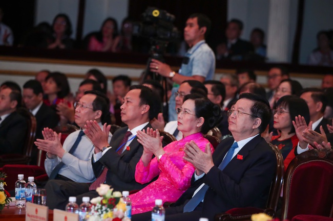 Khai mạc Đại hội đại biểu Đảng bộ Bộ Văn hóa, Thể thao và Du lịch lần thứ I, nhiệm kỳ 2025- 2030 - Ảnh 1. Khai mạc Đại hội đại biểu Đảng bộ Bộ Văn hóa, Thể thao và Du lịch lần thứ I, nhiệm kỳ 2025- 2030 - Ảnh 1.